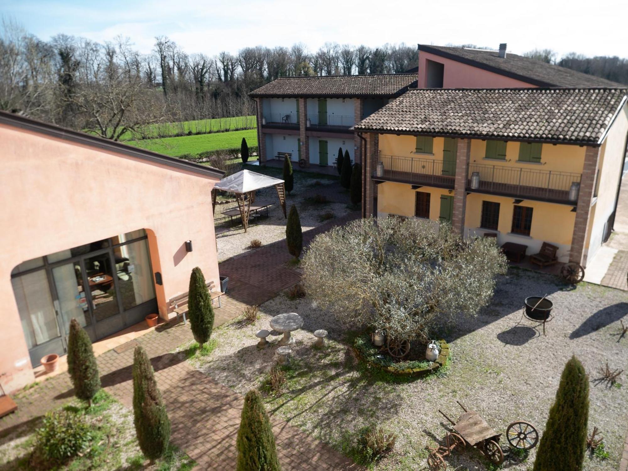 Agriturismo Borgo Del Mincio Volta Mantovana Εξωτερικό φωτογραφία